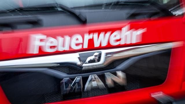 Brände: Dachstuhlbrand verursacht eine halbe Million Euro Schaden