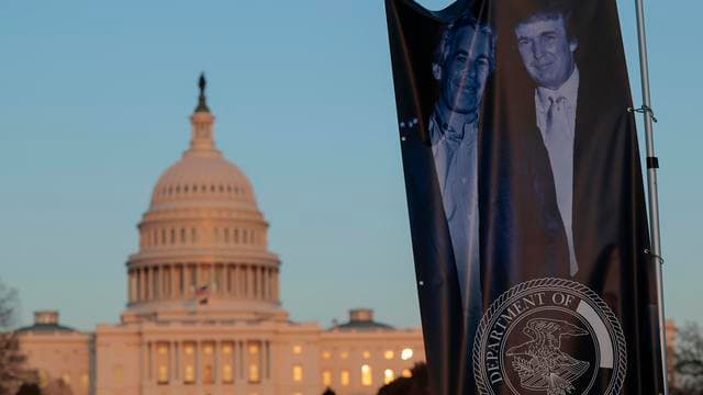 Jeffrey Epstein: US-Demokraten fordern Sonderermittler zu Trump und Epstein
