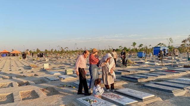 Ein Jahr in Teheran: Siegreich und stolz, kurz vor dem Fall