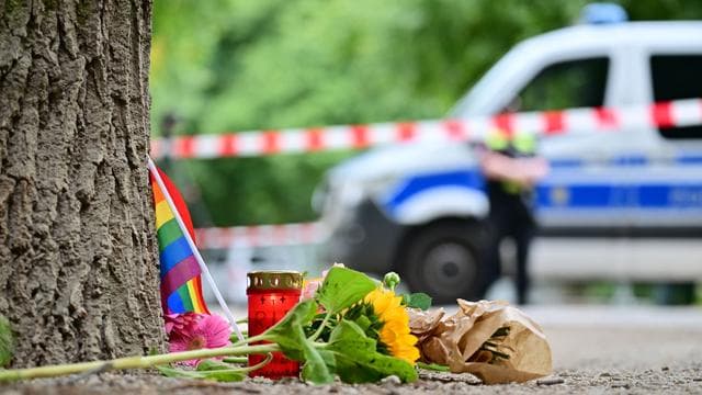 Attacke mit Auto in Berlin: Dobrindt: Täter hatte schon vorher Straftaten verübt