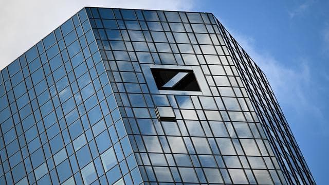 Frankfurt am Main: Behörden durchsuchen Zentrale der Deutschen Bank