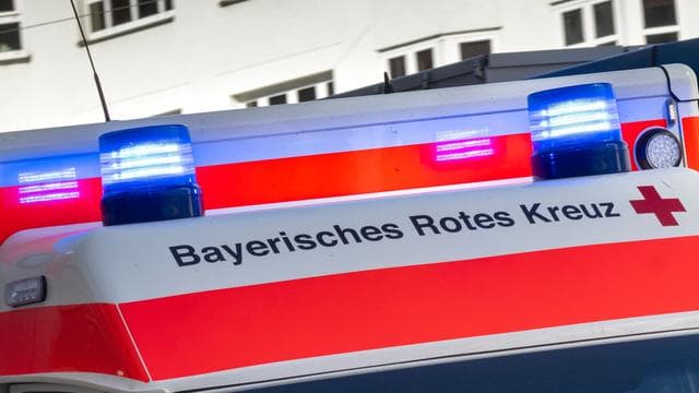 Gaffender Nachbar: Reanimation fotografiert - Polizei leitet Verfahren ein