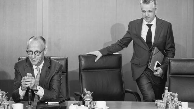 CDU-Personal: Merz baut um – Neuaufstellung mit Risiko