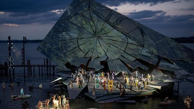 «La traviata» auf dem Bodensee: Opernspektakel auf dem Wasser: Bregenzer Festspiele starten