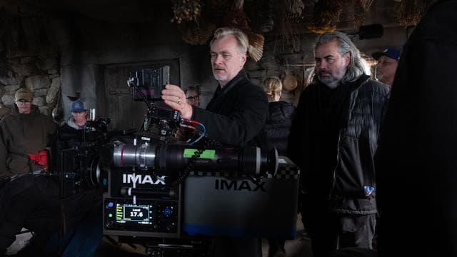 »Die Odyssee«: 270 Kilogramm wiegt die Filmrolle auf dem riesigen Abspielteller