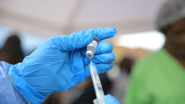 Gefährliche Viruserkrankung: Ebola-Patientin von Nigeria in die Schweiz evakuiert