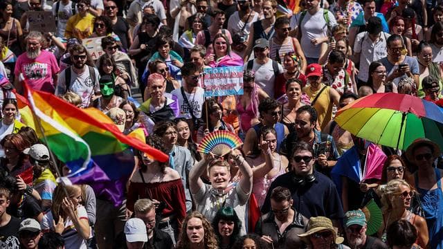 Berliner Christopher Street Day: Hunderttausende zu CSD-Demonstration in Berlin erwartet