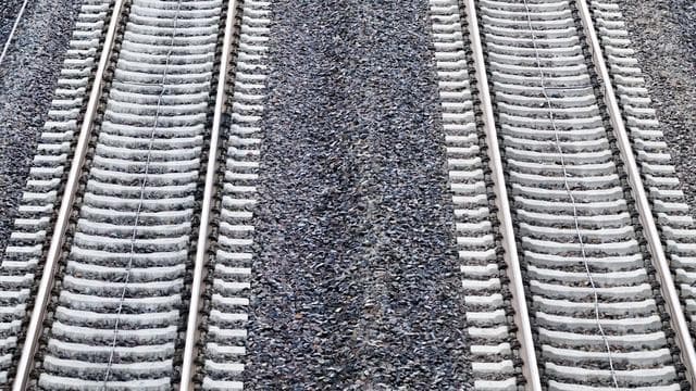 Sturm: Stade: Fahrgäste harren zwei Stunden in Bahn aus