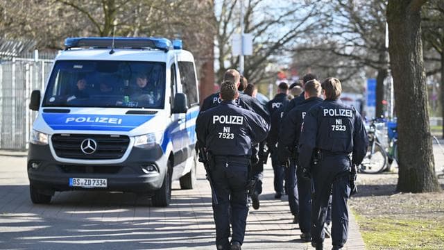 Neue Regeln für die Polizei: Welche Tattoos Polizisten künftig zeigen dürfen