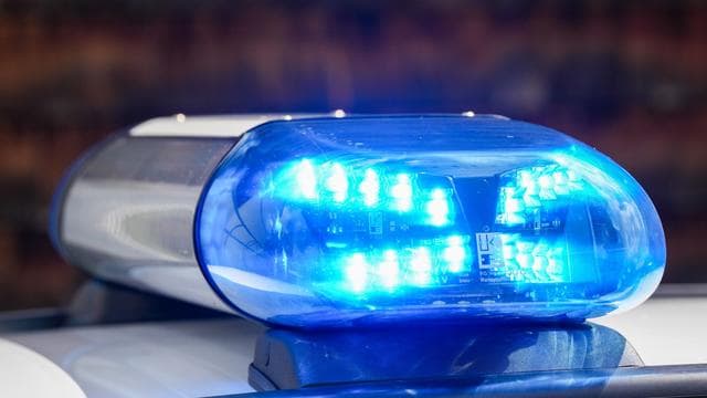 Kriminalität: Autofahrer bedroht Polizisten mit Spielzeugwaffe