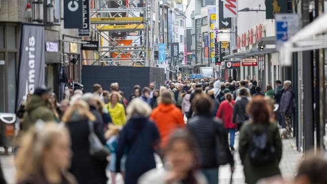 Brief an Innenminister: Angriffe auf Geschäfte? Verbände fordern Polizeipräsenz