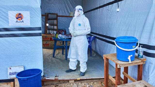 Ebola in der DR Kongo: Sie jagen das Virus schneller als je zuvor. Sind sie schnell genug?