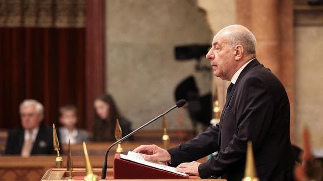 Ungarn: Parlament stimmt für Verfassungsänderung zur Absetzung des Präsidenten