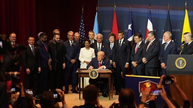 Machtübergabe in Südamerika: USA mahnen geordneten Machtwechsel in Kolumbien an