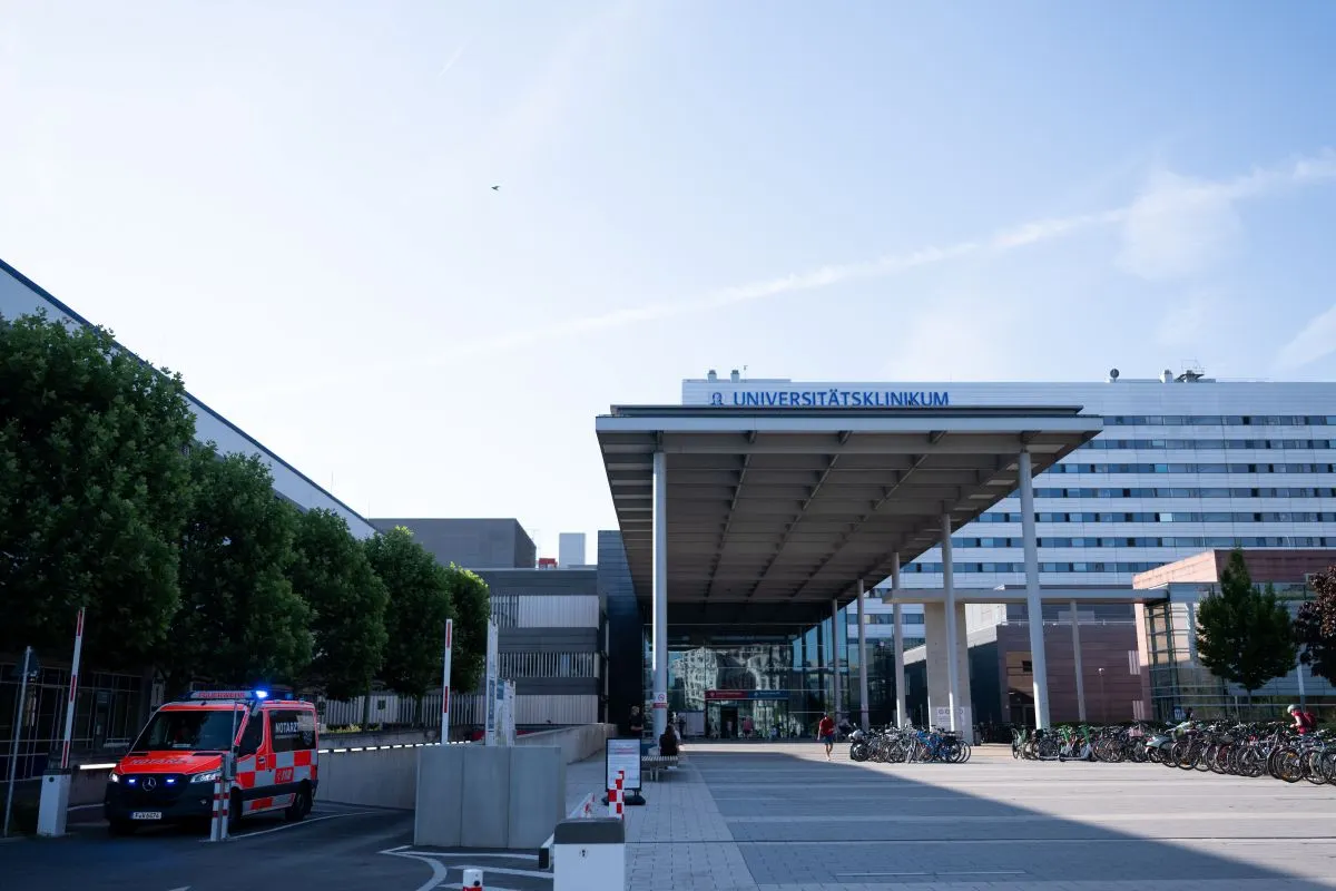 
            US Ebola patient treated in Frankfurt makes full recovery
        