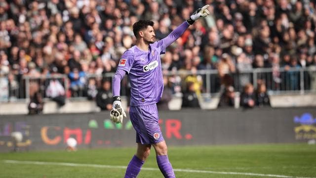 2. Fußball-Bundesliga: Medien: Ex-Pauli-Torwart Vasilj wechselt nach Saudi-Arabien