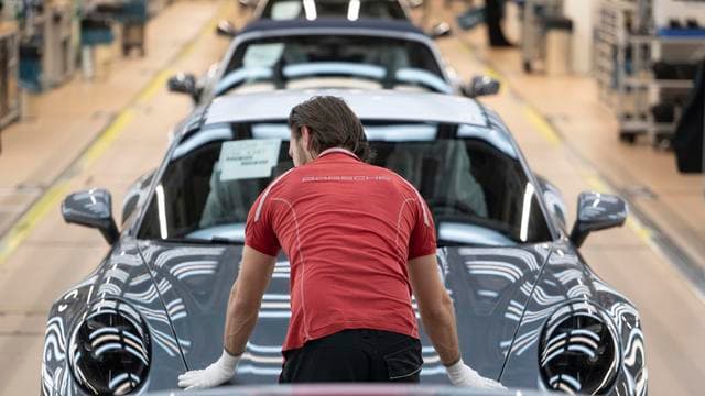 Autoindustrie: Porsche steigert Gewinn im ersten Halbjahr