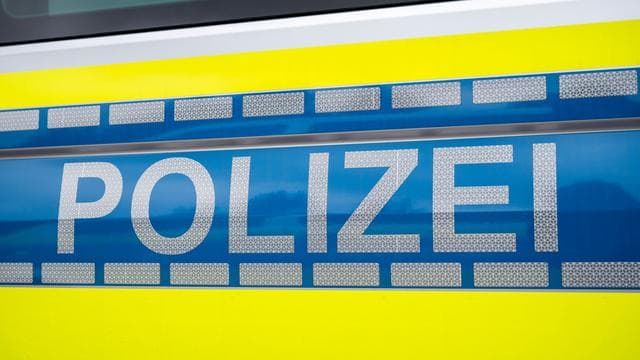 Bei Suhl: Autofahrer stirbt bei Unfall auf regennasser A71