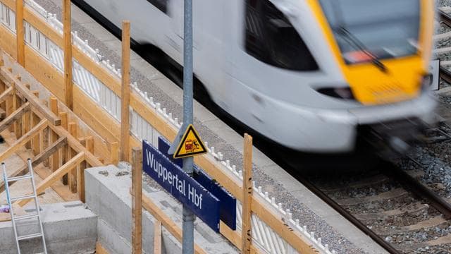 Fünf Monate Generalsanierung: Bahn: Generalsanierung wird günstiger als geplant