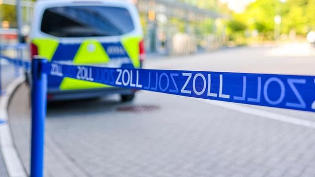 Drogen: Drogenfund auf Rastplatz: Ermittlungen gegen 25-Jährigen