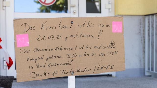 Feuer in Behörde: Landkreistag zu Angriff im Jugendamt: Sicherheit prüfen