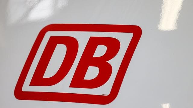 Verkehr: Bahn: Strecke Hamburg-Berlin wegen Weltkriegsbombe gesperrt
