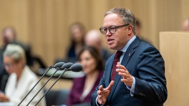 Sozialreformen: Voigt: Lebensumstände im Osten bei Reformen berücksichtigen