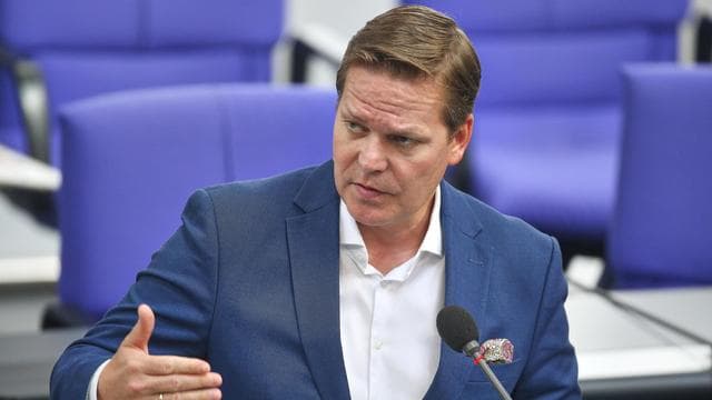 Tino Sorge: Bundesregierung weist Kritik von entlassenem Staatssekretär zurück