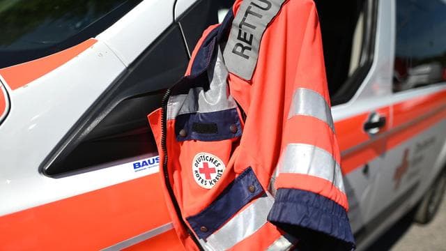Zeugenaufruf: Zehnjähriger in Stuttgart von Auto erfasst