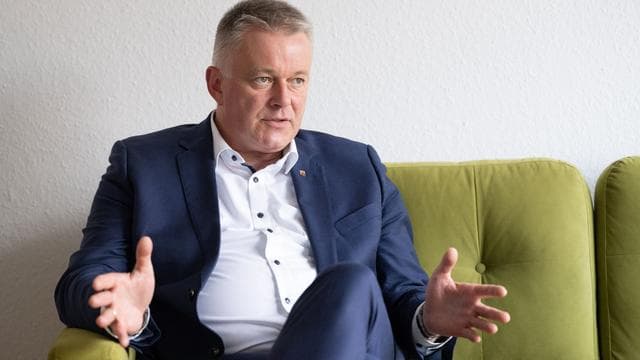 Hitze: Schnieder appelliert an Eigenvorsorge bei Hitze