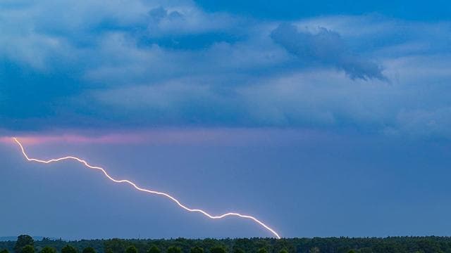 Unwetter: Gewitter in Brandenburg: Bisher keine größeren Einsätze