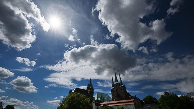 Wechselhaftes Wetter: Sonne folgt auf Wolken