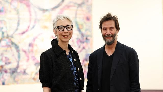 Leute: Keanu Reeves bei Ausstellungseröffnung in Nürnberg
