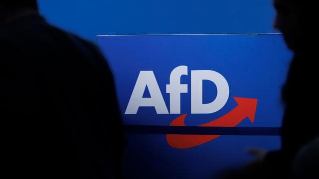 Regieren nach Landtagswahlen: Ostdeutsche eher für AfD-Beteiligung als Allparteienbündnis
