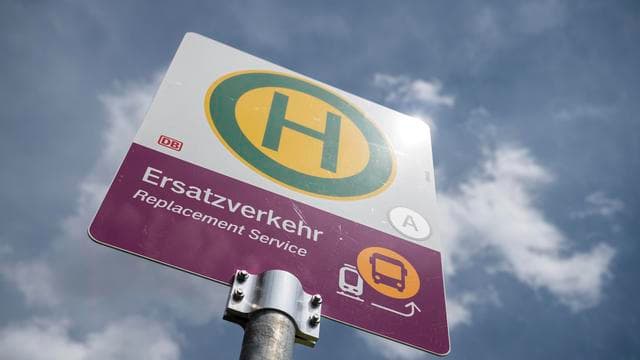 Elbvertiefung: Der tägliche Newsletter aus Hamburg: Ersatzverkehr-Hochsaison in Hamburg