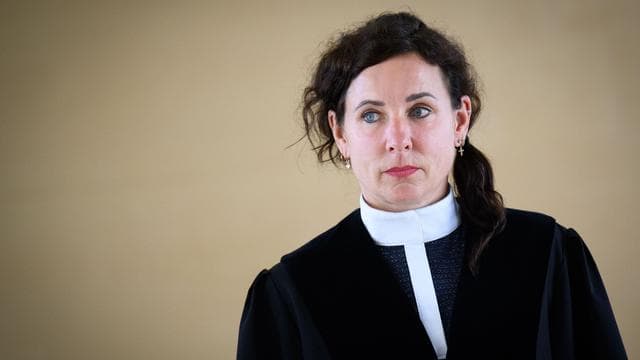 Verfassungsgericht Brandenburg: Juli Zeh gibt Amt als Verfassungsrichterin vorzeitig auf
