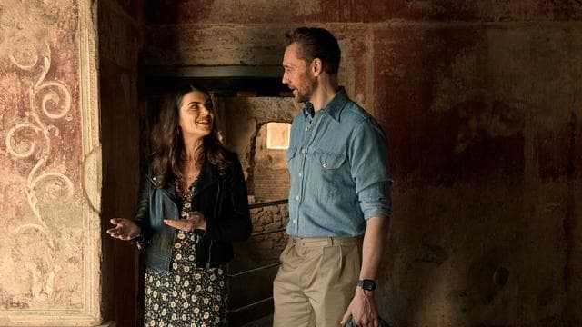 Reise in die Vergangenheit: Hollywood-Star Hiddleston erkundet Pompeji