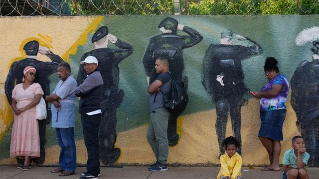 Präsidentenwahl: Brasiliens Wahllokale schließen nach verlängertem Wahlgang