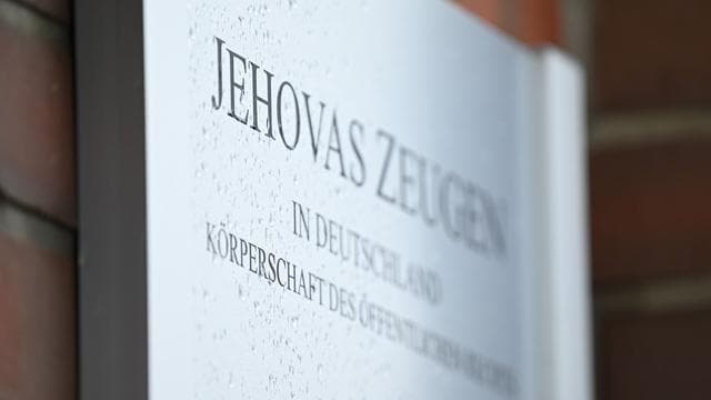 Motto «Ewiges Glück»: 75.000 Zeugen Jehovas zu Kongress in Hamburg erwartet