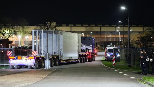 Kernkraft: Technischer Defekt: Zehnter Castor-Transport abgebrochen