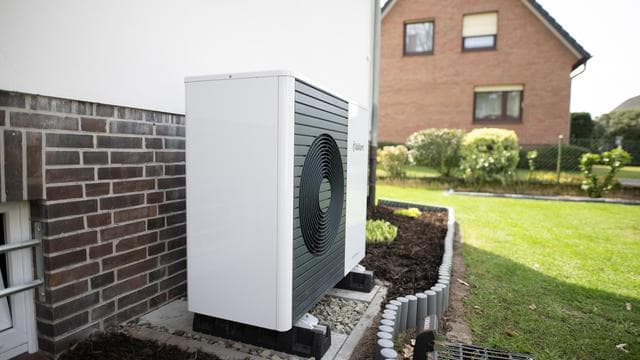 Wärmepumpe in Wohngebäuden: Wärmepumpe erstmals am häufigsten eingebaute Heizungsart