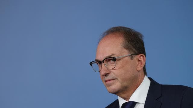 Alexander Dobrindt: Am Ende gewinnt immer Alexander Dobrindt