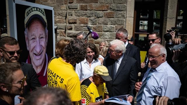 Flutkatastrophe im Ahrtal: Frank-Walter Steinmeier würdigt Solidarität nach Ahrtal-Katastrophe