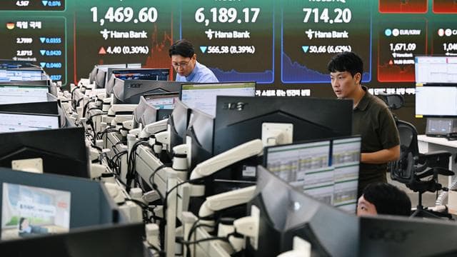Börse in Asien: Börsen in Asien brechen wegen Verlusten bei Chipproduktion ein