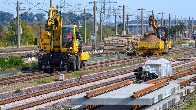 Bahn: Rechnungshof sieht Fehlentwicklungen bei Bahn-Sanierungen