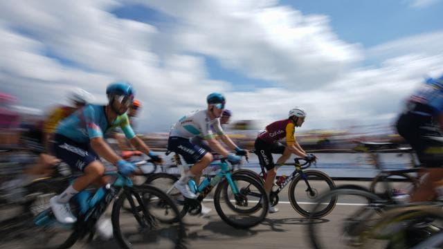 Tour de France: 14. Tour-Etappe: Pogacar siegt - Lipowitz Siebter