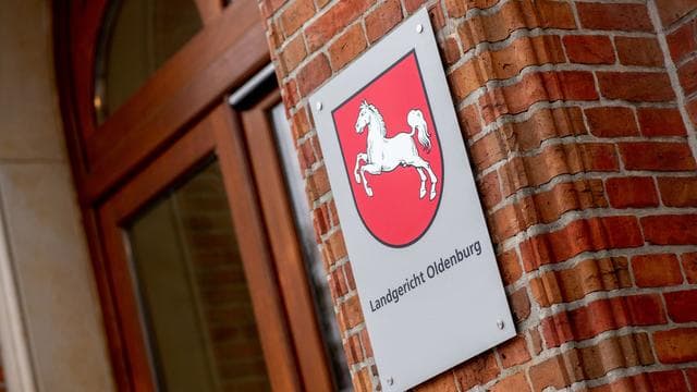 Landgericht Oldenburg: Sechs Jahre Haft nach Fahrt mit Kindern gegen Baum