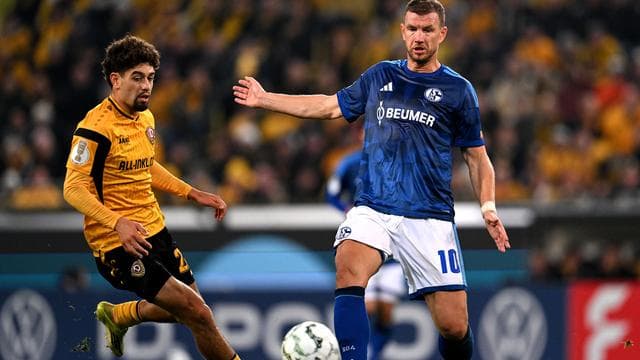 DFB-Pokal, zweite Runde: Dresden schmeißt Schalke raus, Freiburg gewinnt gegen Wolfsburg