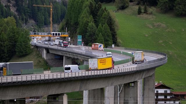 Brenner-Route: Tirols Brenner-Beschränkungen für Lkw verstoßen wohl gegen EU-Recht