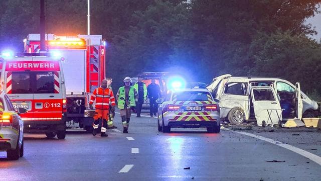 Verkehr: Mindestens drei Tote bei Unfall nahe Koblenz